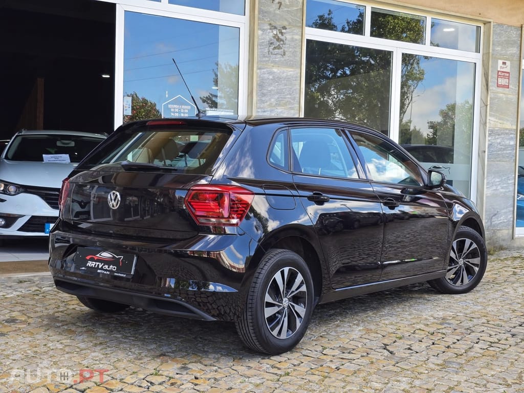 Volkswagen Polo 1.0 Confortline