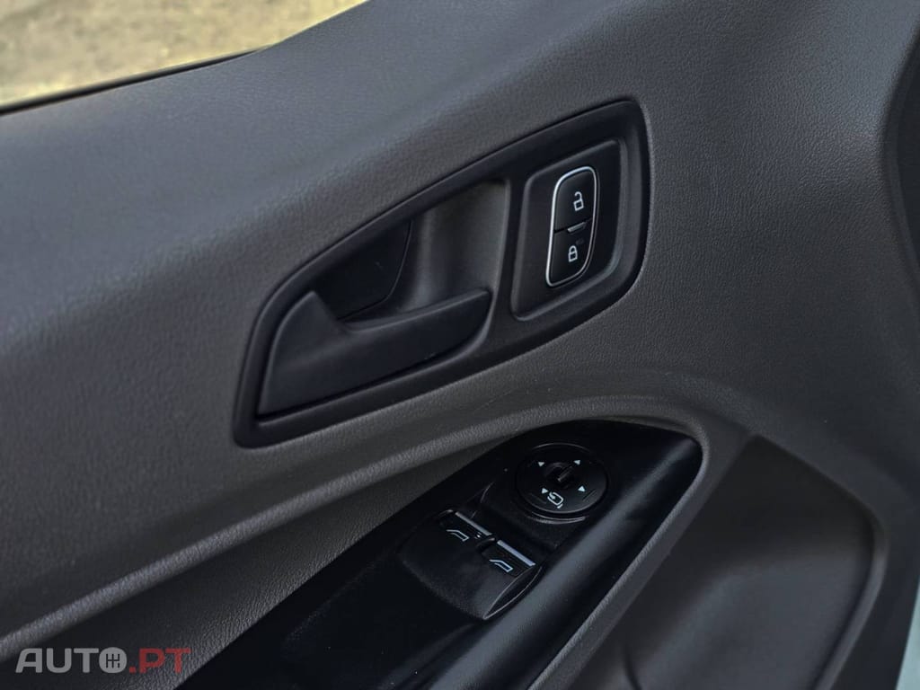 Ford Transit Connect Connect 1.5 TDCi 240 L2 Ambiente