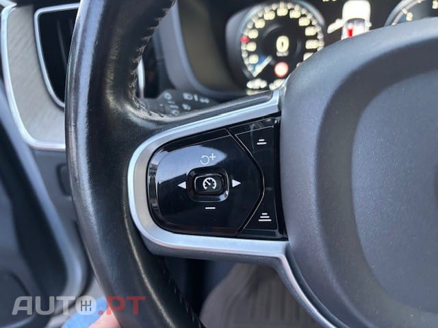 Volvo XC60 2.0 D4 Inscription AWD Geartronic