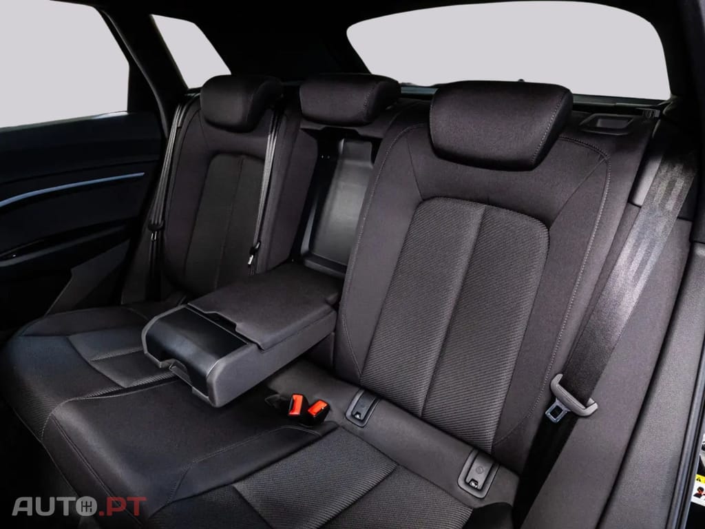 Audi E-Tron 50 Q S LINE I.V.A DEDUTÍVEL 