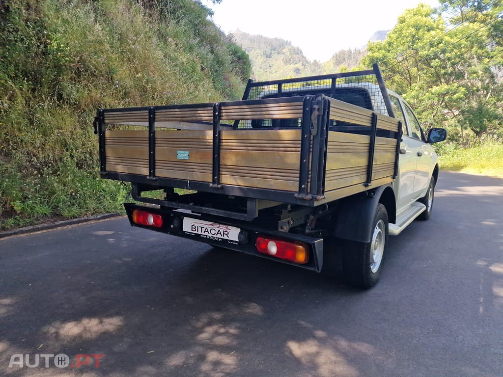 Mitsubishi L200 2.3 DI-D CD Invite 2WD