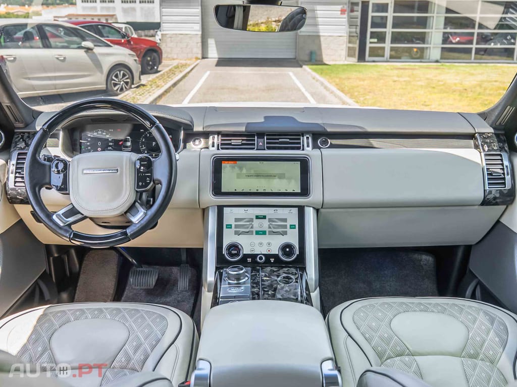 Land Rover Range Rover 3.0 i6 LWB Autobiography