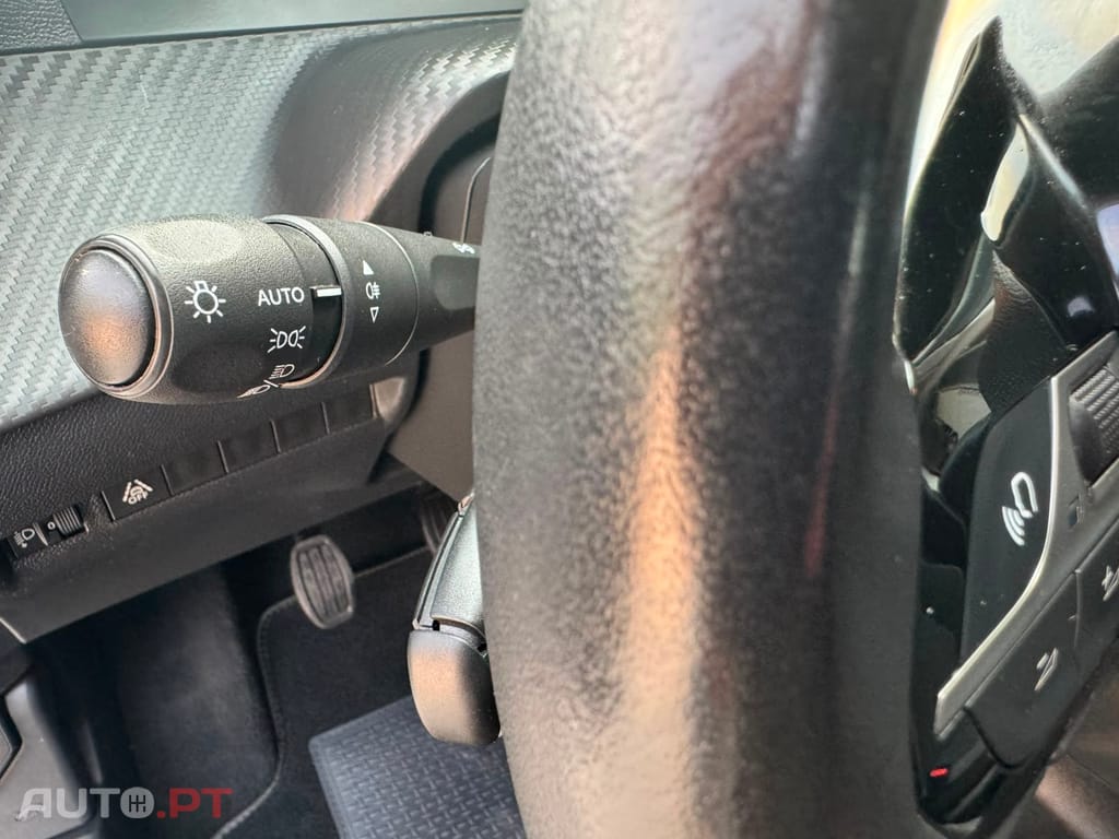 Peugeot 208 1.2 PT ACTIVE 5P
