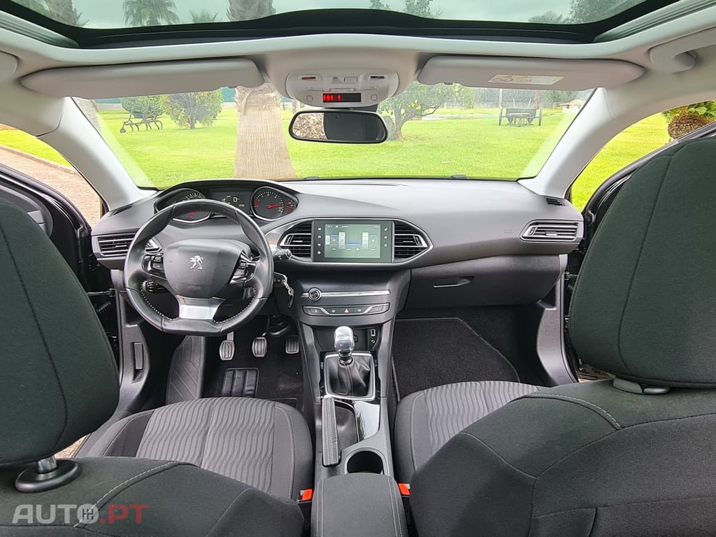 Peugeot 308 1.6 BlueHDi Allure J17