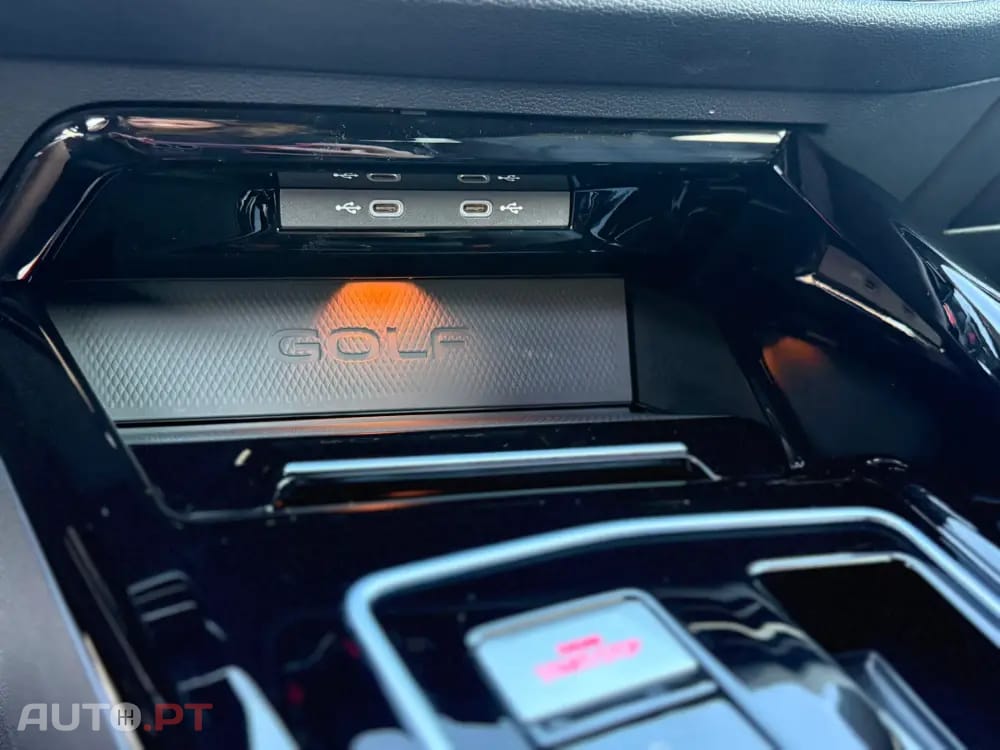 Volkswagen Golf 2.0 TSI GTI DSG