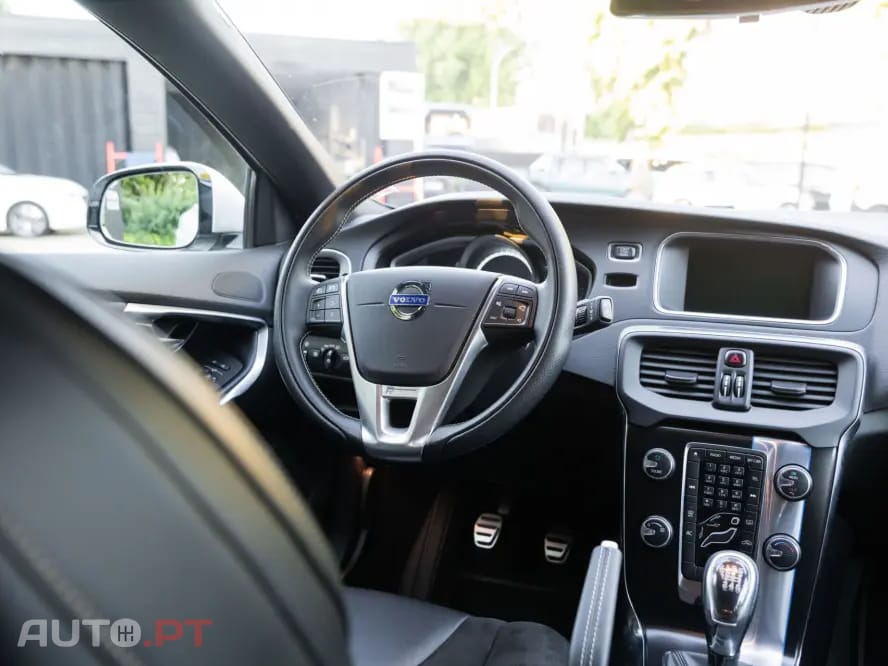 Volvo V40 1.6 D2 R-Design