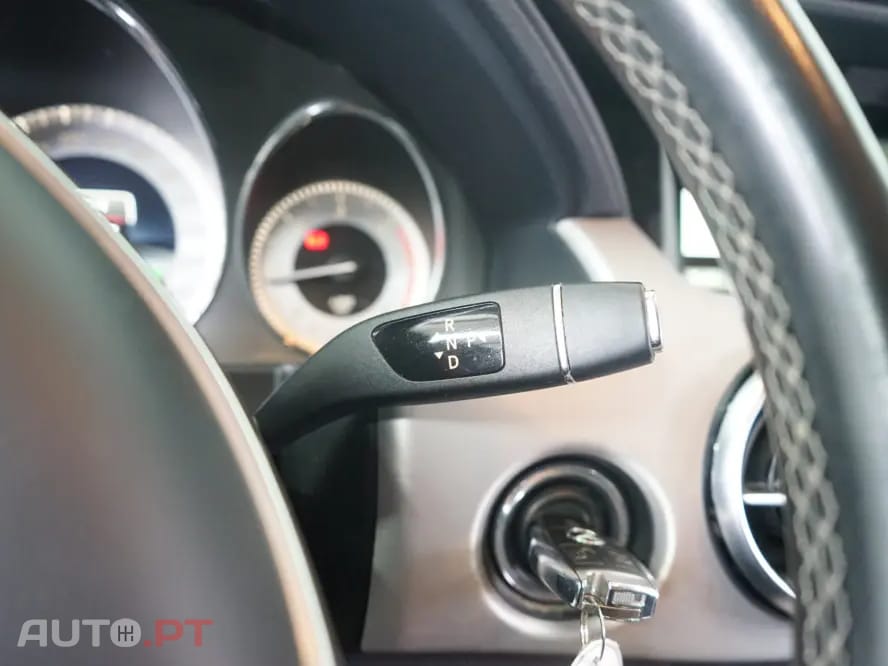 Mercedes-Benz GLK 200 CDI (BlueEFFICIENCY) 7G-TRONIC