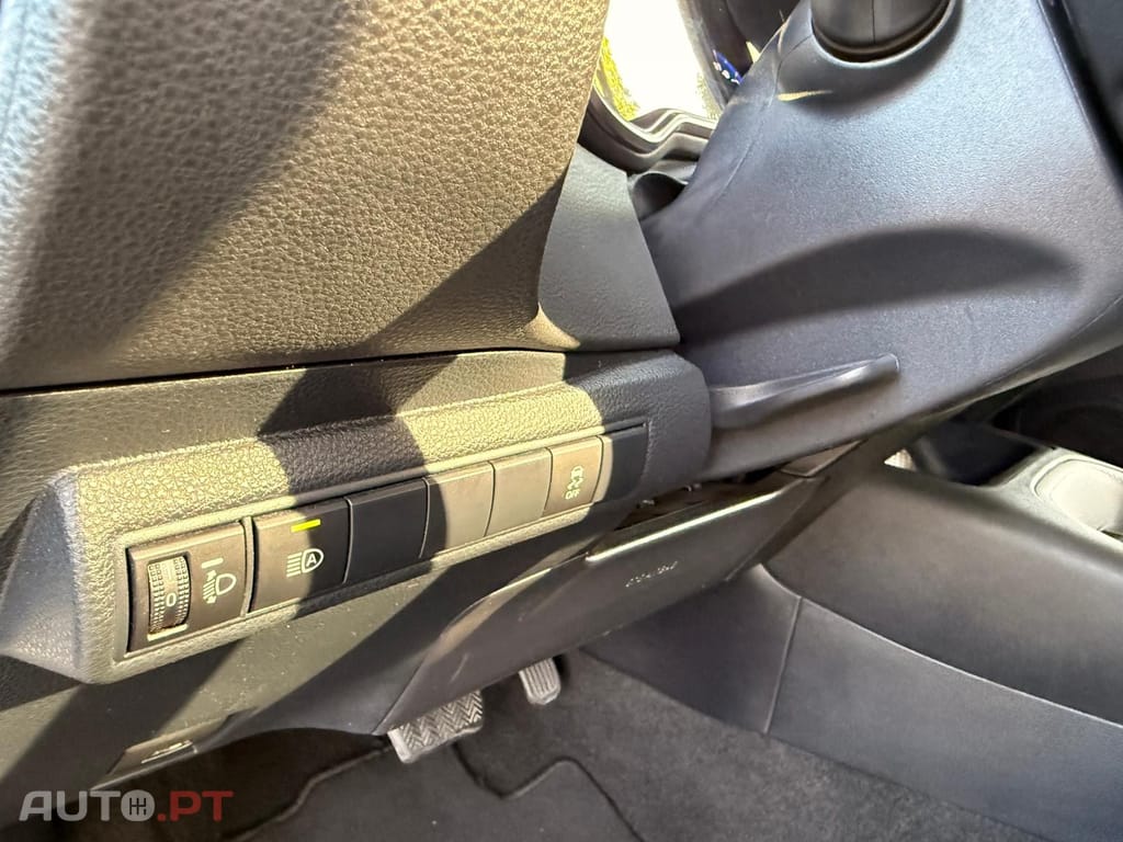 Toyota Corolla 1.8 Hybrid Design
