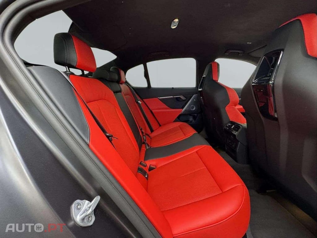 BMW M5 Drivers B&W I.V.A DEDUTÍVEL 