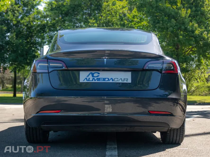 Tesla Model 3 Standard Range Plus RWD