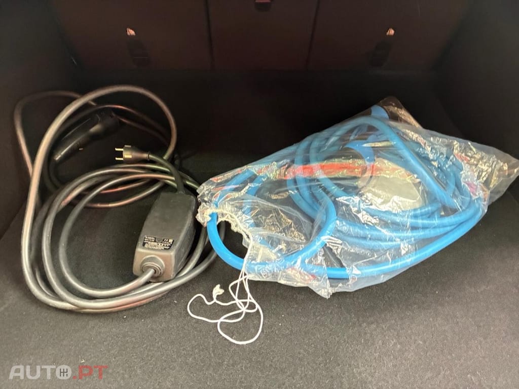 Tesla Model Y Standard RWD