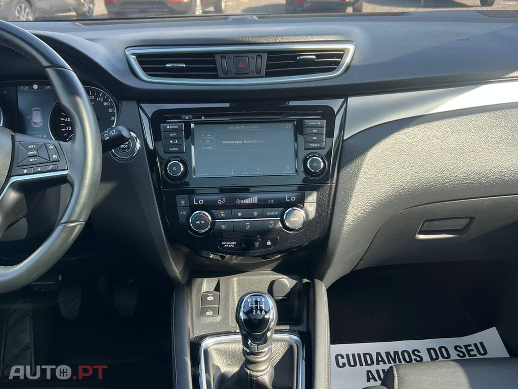 Nissan Qashqai 1.3 DIG-T Tekna Bose