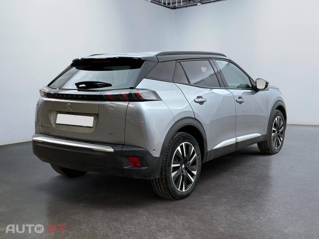 Peugeot E-2008 50 kWh GT Pack