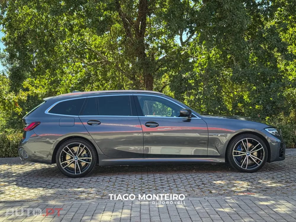 BMW 330 e Pack Desportivo M Auto