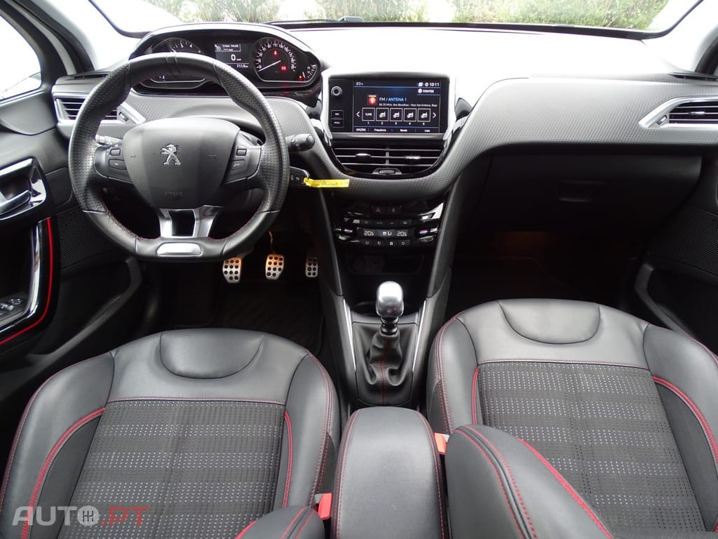 Peugeot 208 1.2 PureTech GT Line