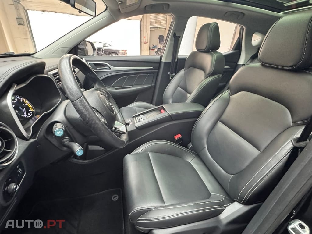 MG ZS 44.5 kWh Luxury