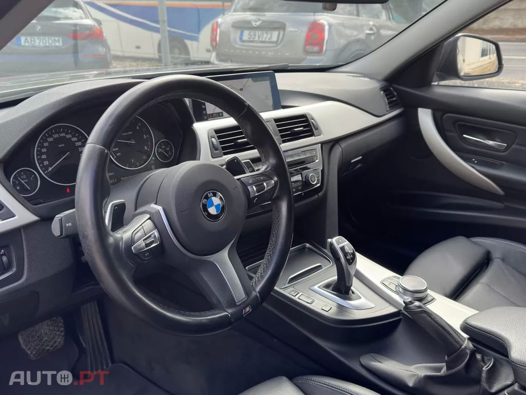BMW 320 d Touring Advantage Auto