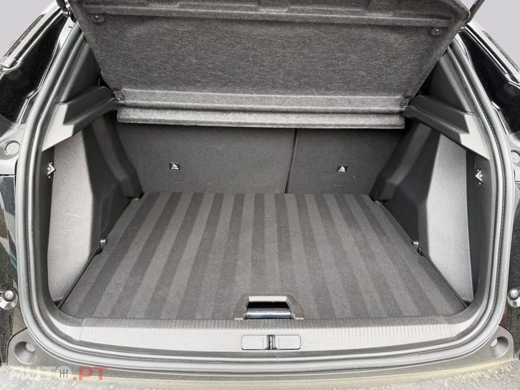 Peugeot E-2008 GT I.V.A DEDUTIVEL