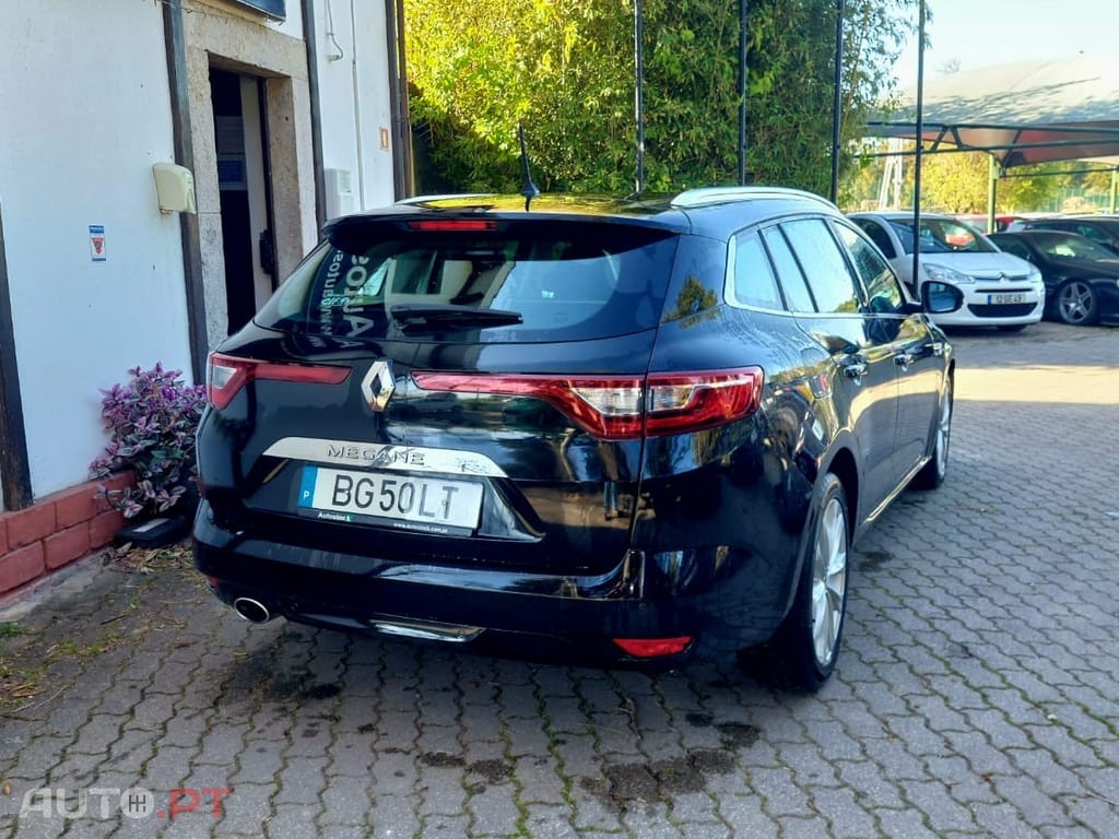Renault Mégane Sport Tourer 1.5 Blue dCi Intens EDC