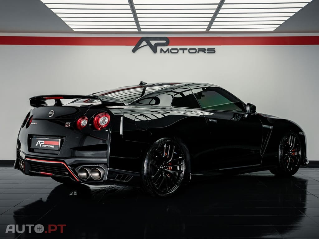 Nissan GT-R 3.8 V6 Track Edition by Nismo