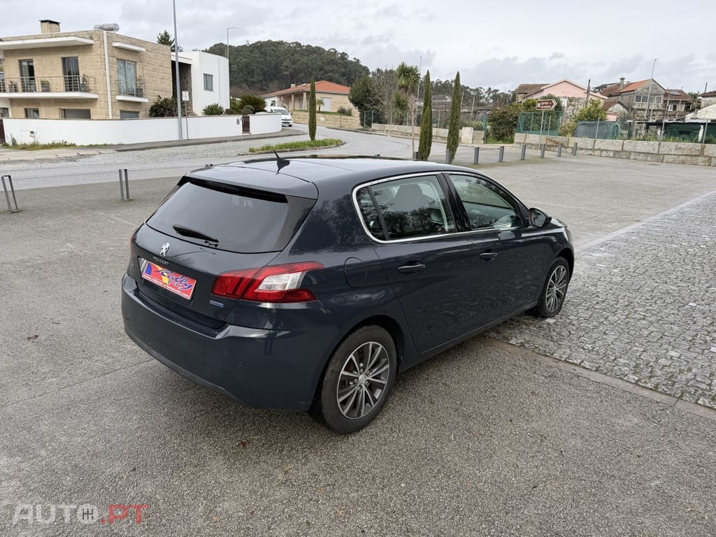 Peugeot 308 1.6 BlueHDi Allure