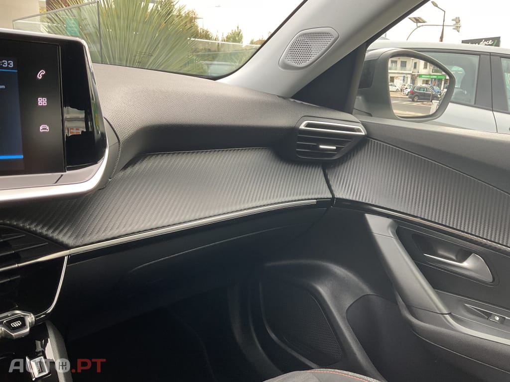 Peugeot 2008 1.2 PureTech Active Pack