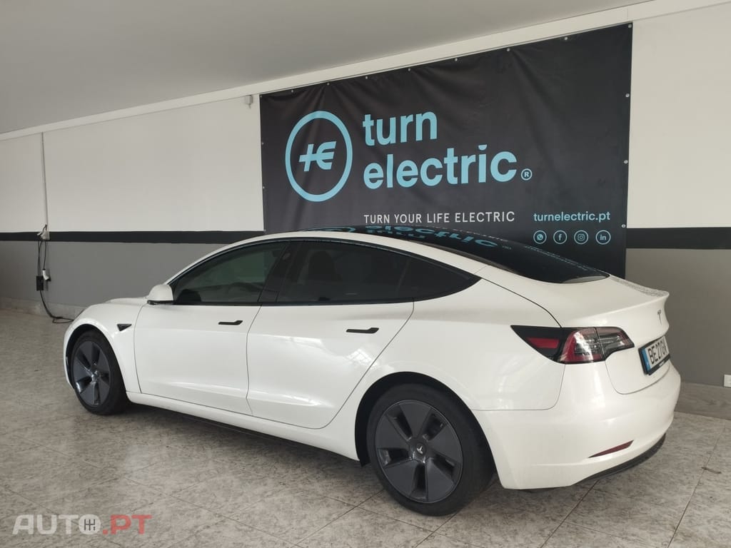 Tesla Model 3 Long Range AWD Dual Motor