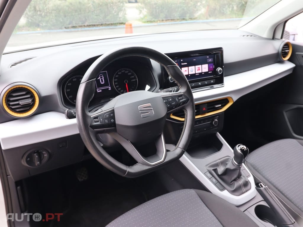 SEAT Arona 1.0 TSI Style — fotografia 7