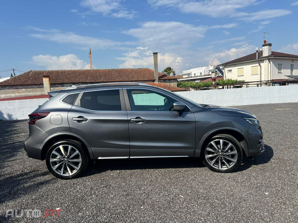 Nissan Qashqai 1.3 DIG-T Tekna Bose