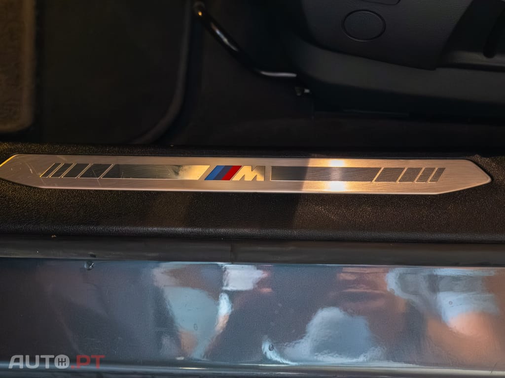 BMW 116 d Pack Desportivo M