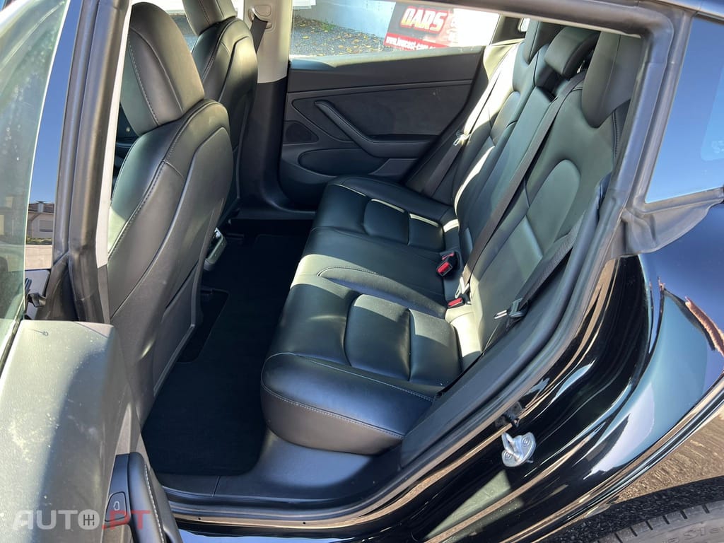 Tesla Model 3 Long-Range Dual Motor AWD