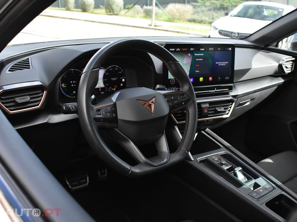 Cupra Leon 1.4 e-Hybrid Cupra DSG VZ