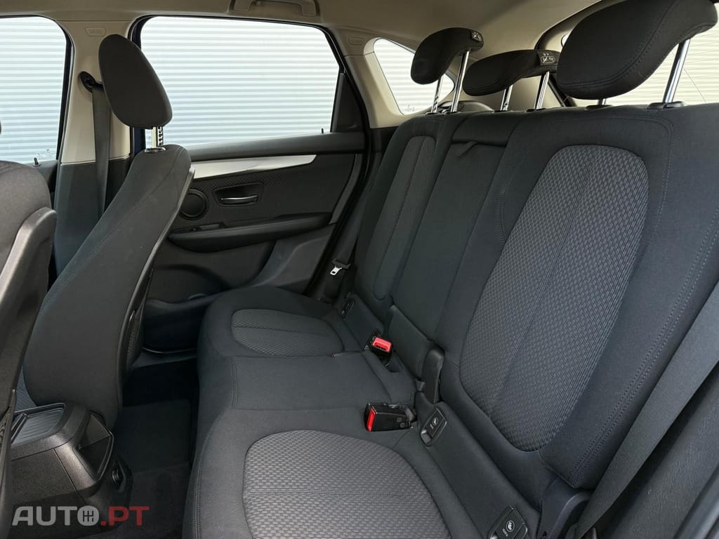 BMW 216 d Advantage