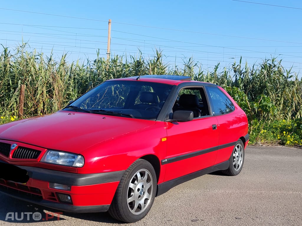 Lancia Delta 1.8 16v HPE - 130 Cvs