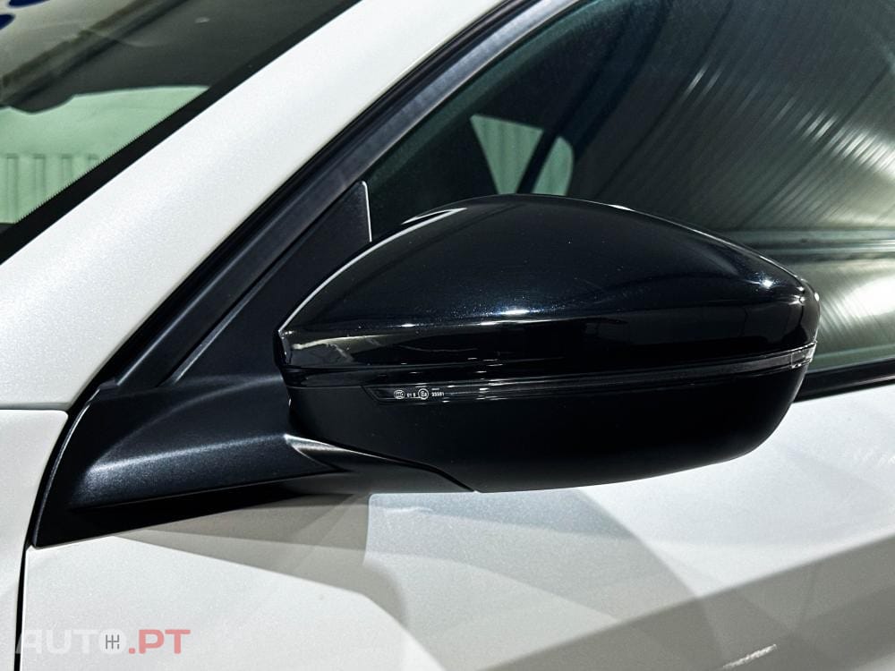 Peugeot E-208 50 kWh GT Pack
