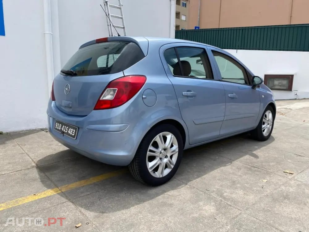 Opel Corsa 1.2 Enjoy