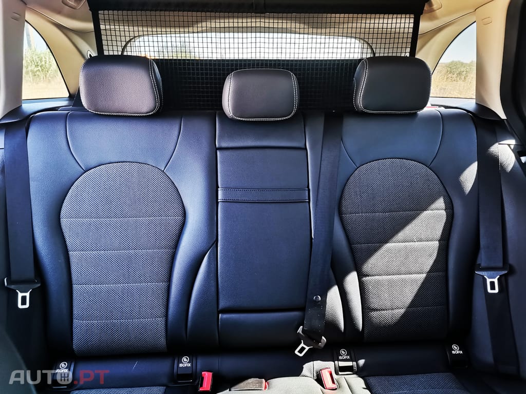 Mercedes-Benz 200 BlueTec — fotografia 19