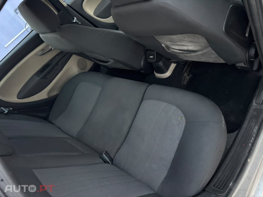 Fiat Linea 1.3 M-Jet Emotion
