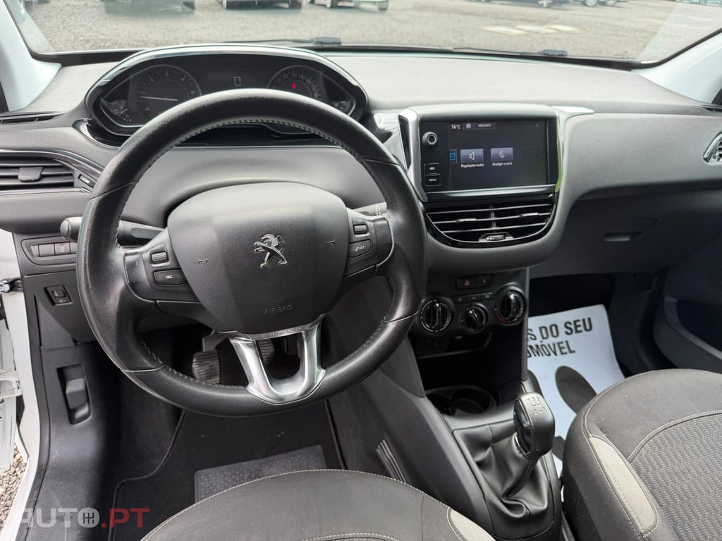 Peugeot 208 1.6 BlueHDi Style
