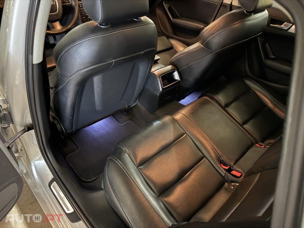Audi A4 2.0 TDI S-line