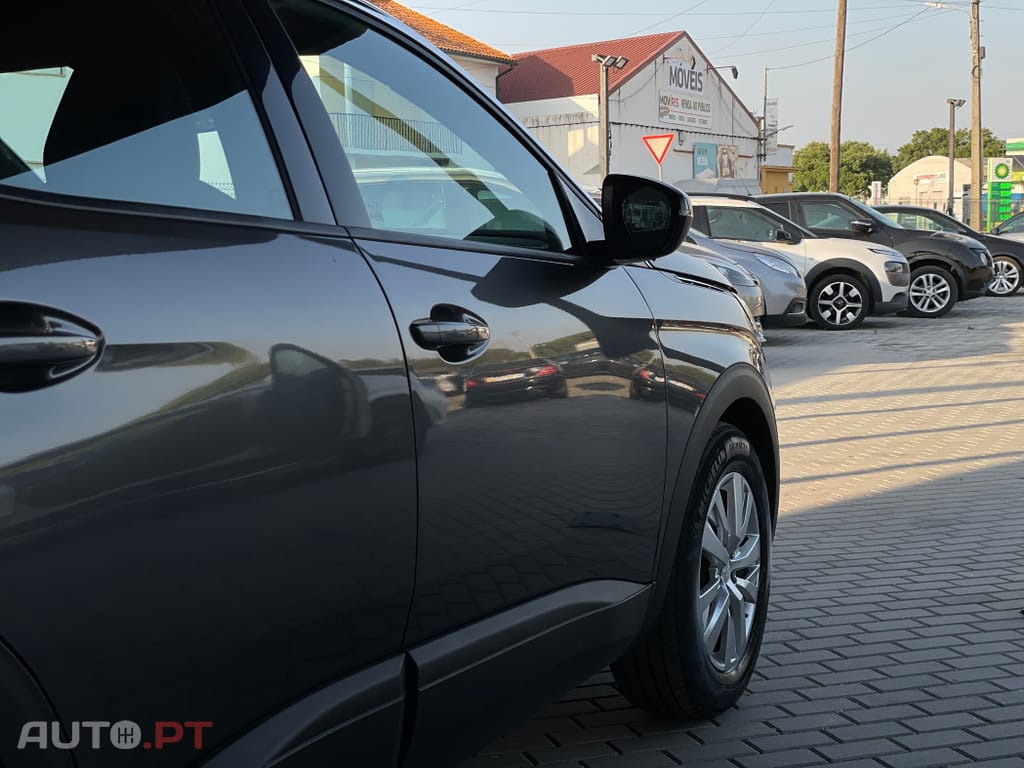 Peugeot 3008 1.2 PureTech Active