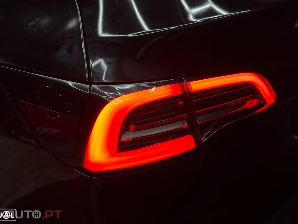 Tesla Model Y RWD