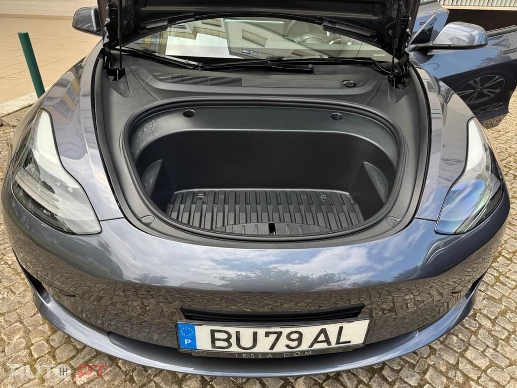 Tesla Model 3 Tração Traseira