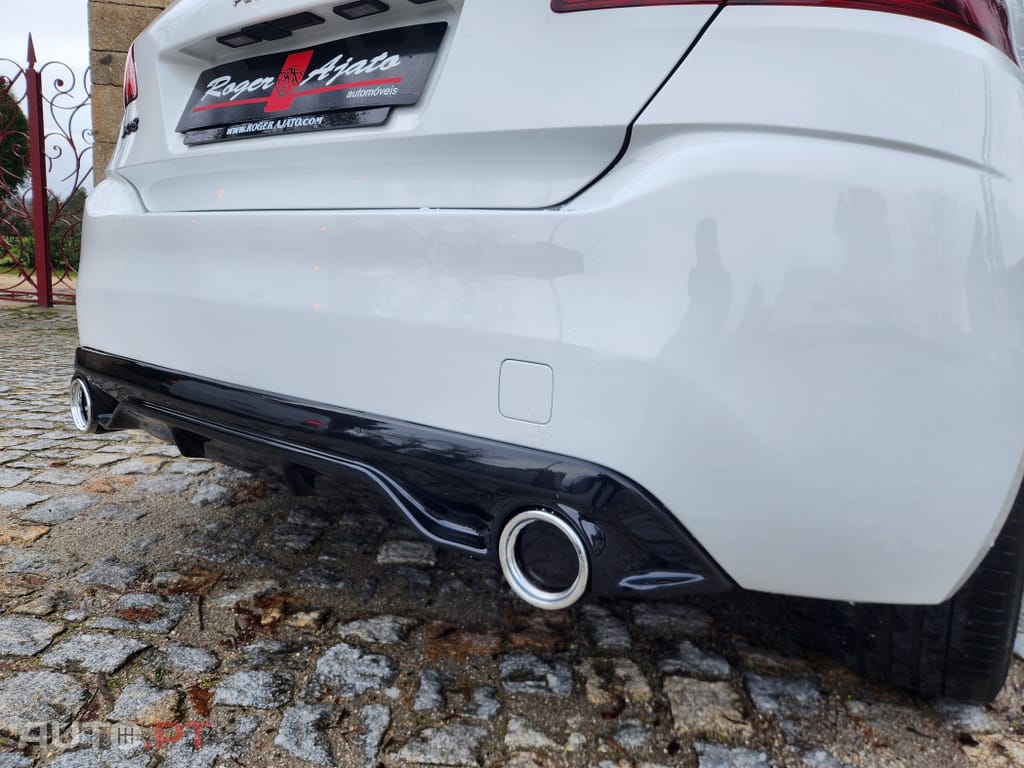 Peugeot 308 1.5 BlueHDi Business Line