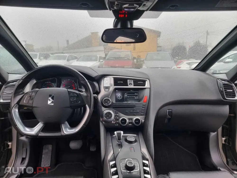 Citroen DS5 2.0 HDi Hybrid4 So Chic CMP6