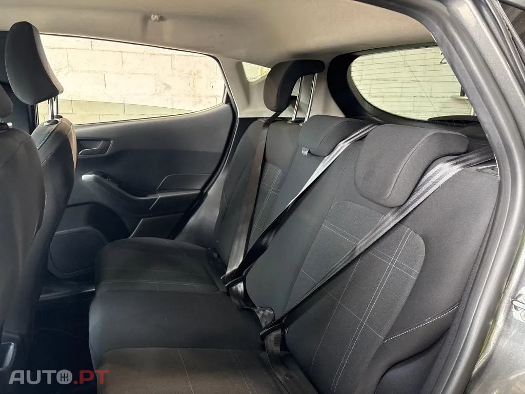 Ford Fiesta 1.0 EcoBoost MHEV Connected