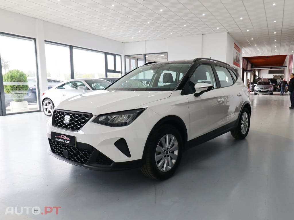 SEAT Arona 1.0 TSI Style — fotografia 3