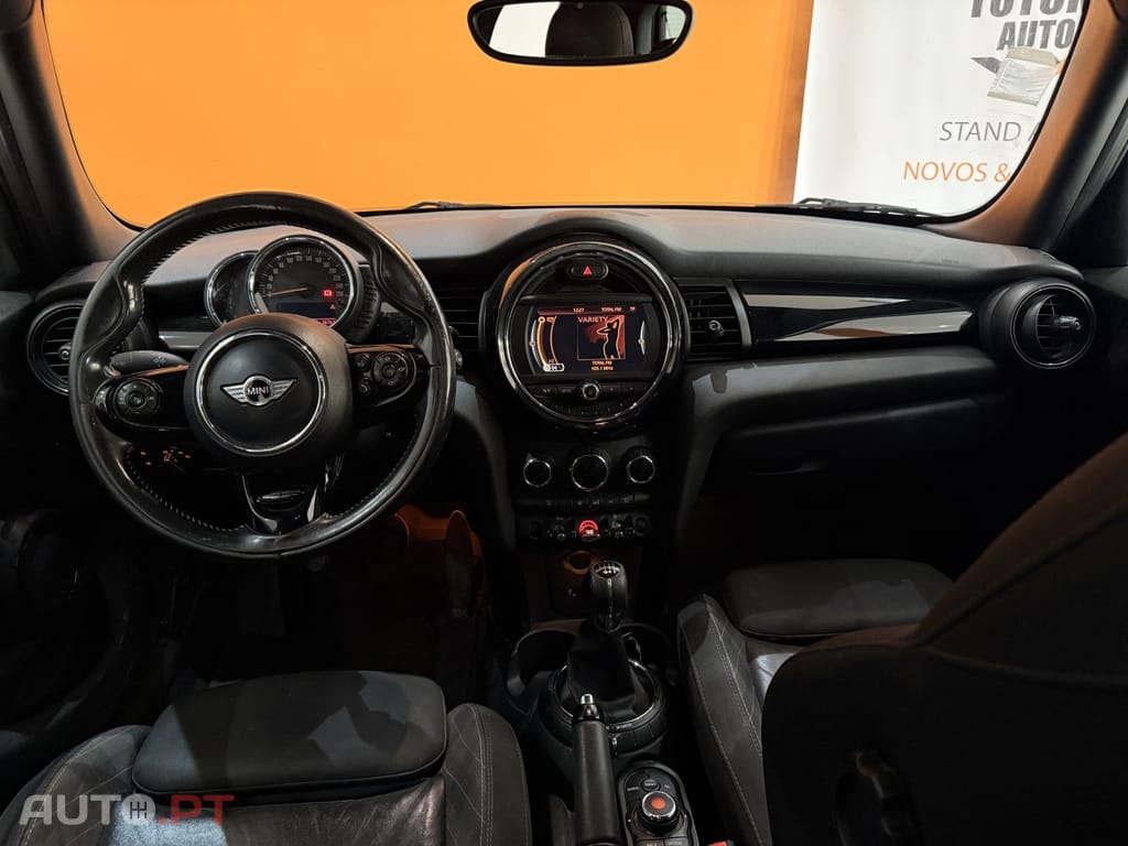 MINI Cooper Cooper D