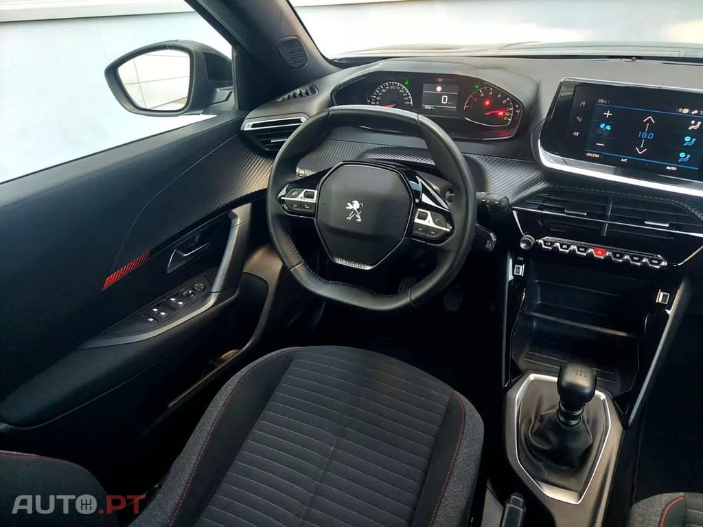 Peugeot 2008 1.2 PureTech Active Pack