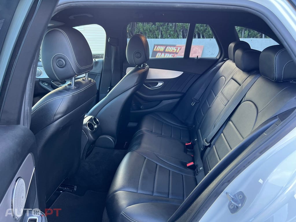 Mercedes-Benz C 200 AMG LINE